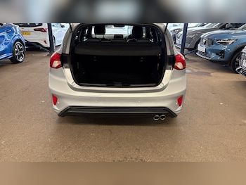 Used Ford Focus 2021 for sale - 79582204: Photo