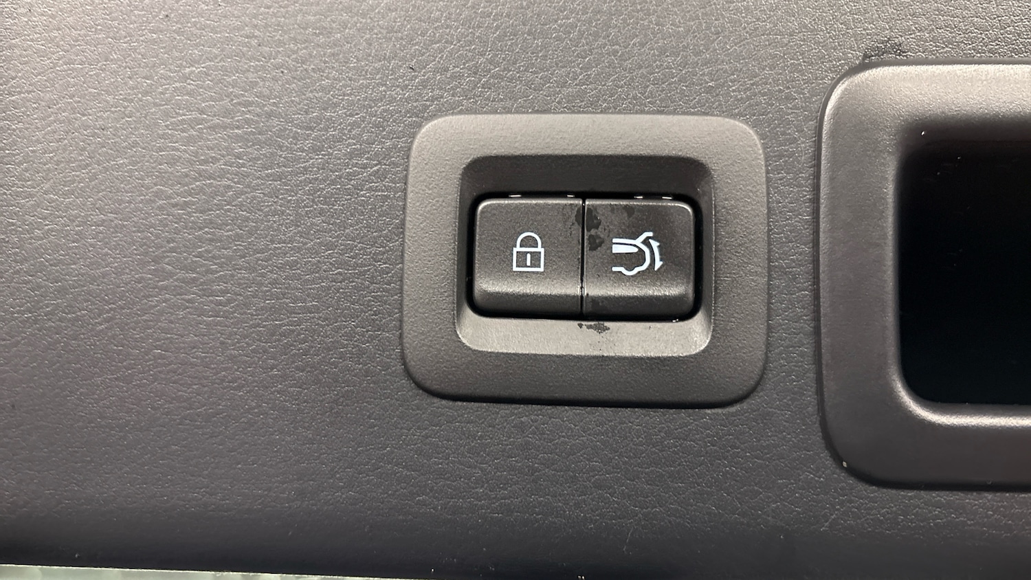 Used Mazda CX-30 2021 for sale - 76352927: Photo 27