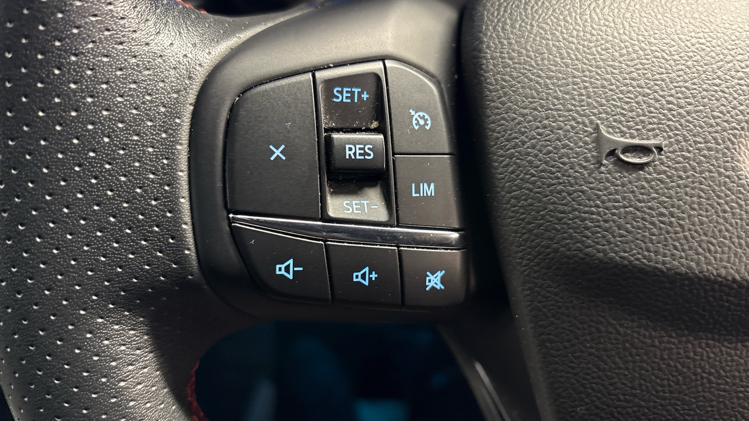 Used Ford Kuga 2023 for sale - 78031430: Photo 30