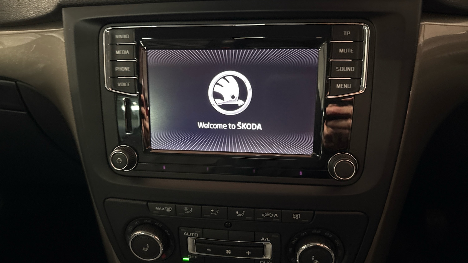 Used Skoda Yeti 2016 for sale - 76352022: Photo 12