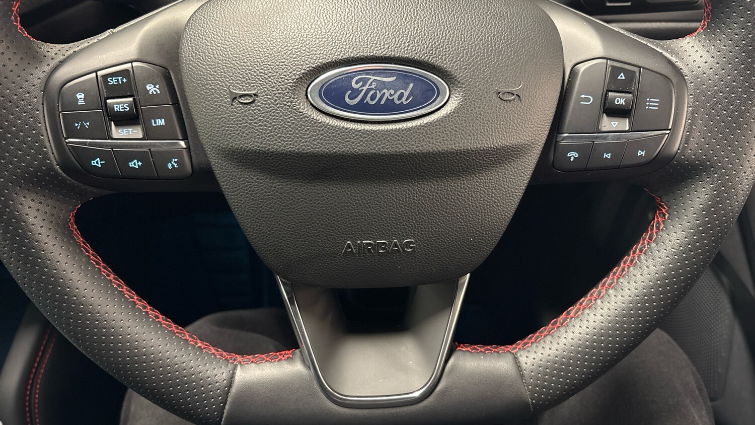 Used Ford Kuga 2024 for sale - 76655759: Photo 31
