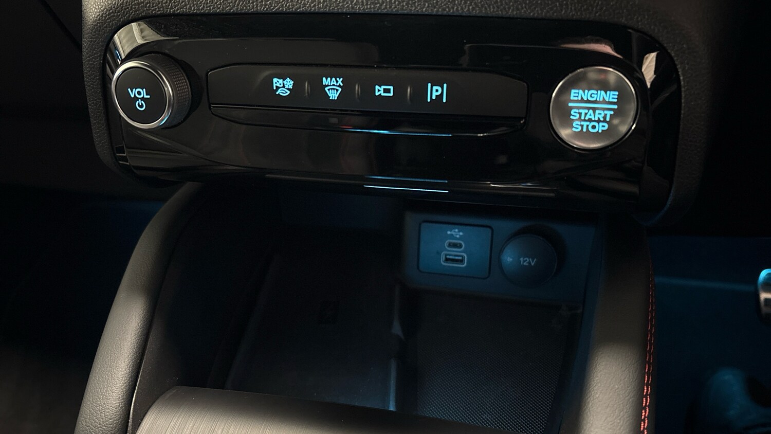 Used Ford Kuga 2024 for sale - 76655759: Photo 54