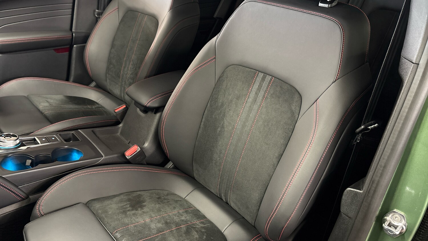 Used Ford Kuga 2024 for sale - 76655759: Photo 96