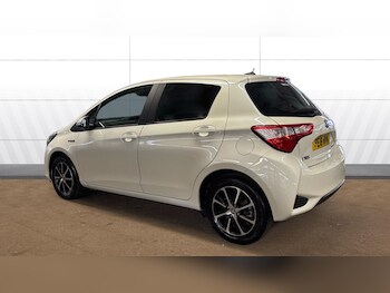 Used Toyota Yaris 2018 for sale - 78323529: Photo