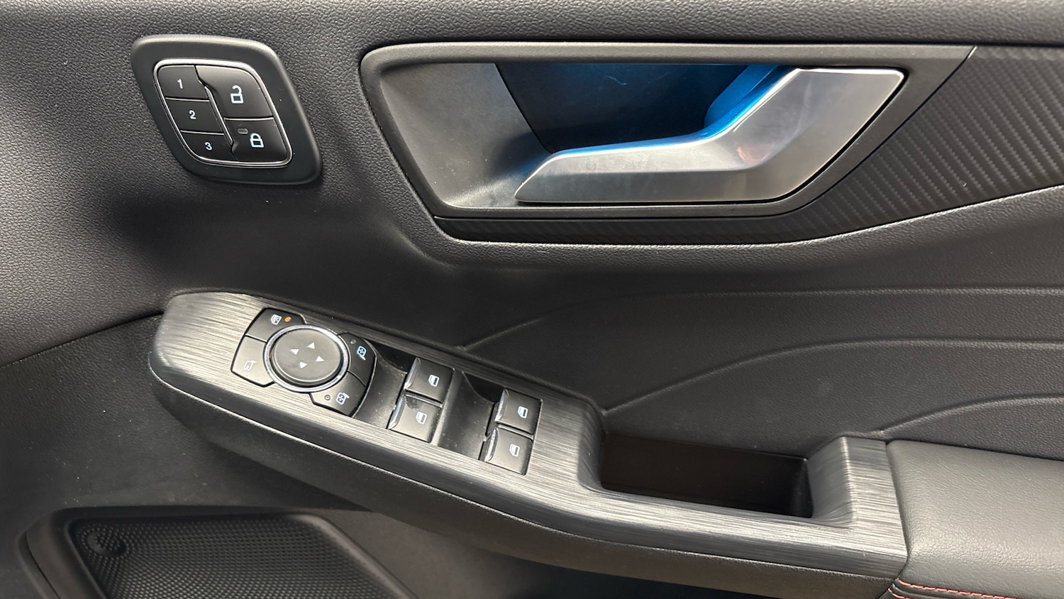 Used Ford Kuga 2025 for sale - 76921182: Photo 30