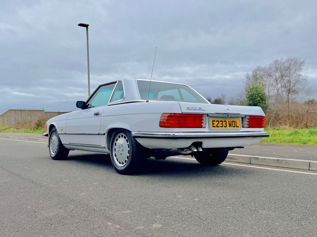 Used Mercedes-Benz SL 1987 for sale - 77269095: Photo 30