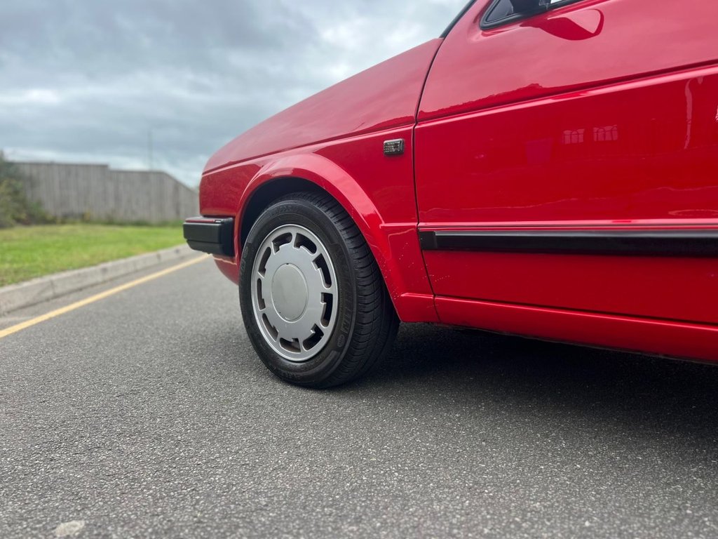 Used Volkswagen Golf 1989 for sale - 75642469: Photo 27