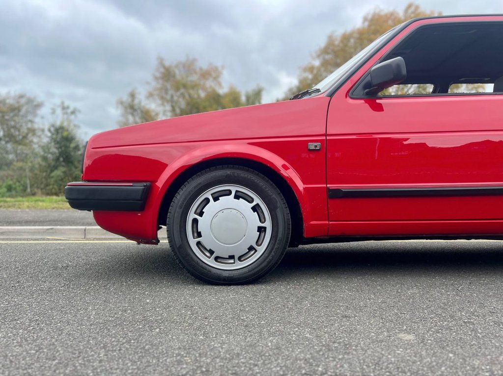 Used Volkswagen Golf 1989 for sale - 75642469: Photo 28