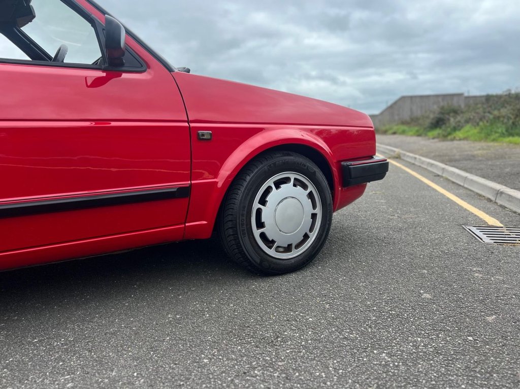 Used Volkswagen Golf 1989 for sale - 75642469: Photo 32