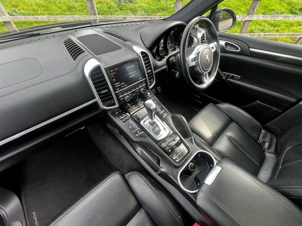 Used Porsche Cayenne 2014 for sale - 68546495: Photo 12