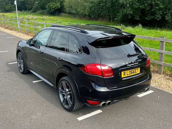 Used Porsche Cayenne 2014 for sale - 68546495: Photo 42