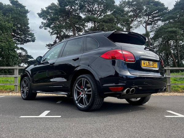Used Porsche Cayenne 2014 for sale - 68546495: Photo 4
