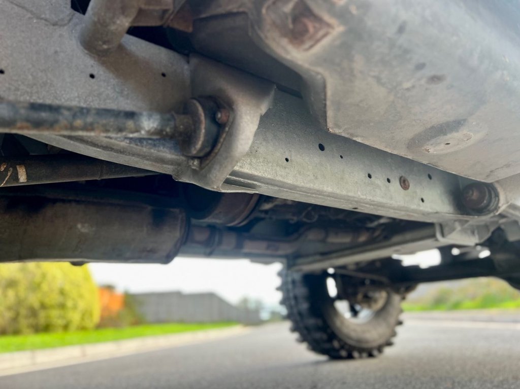 Used Land Rover Defender 90 1989 for sale - 76439122: Photo 20