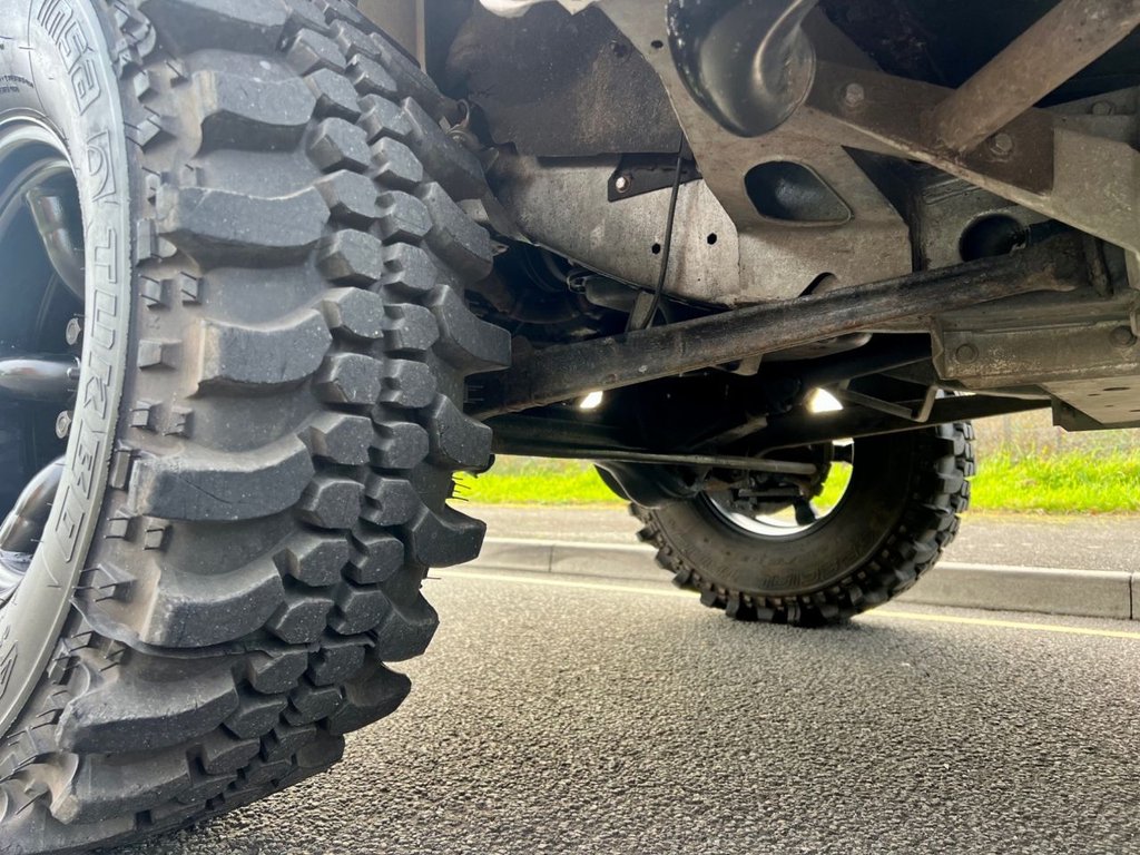 Used Land Rover Defender 90 1989 for sale - 76439122: Photo 23