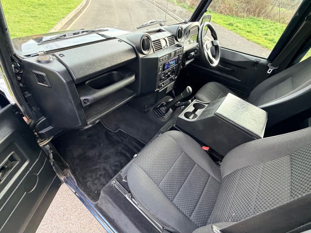 Used Land Rover Defender 110 2012 for sale - 76279982: Photo 11