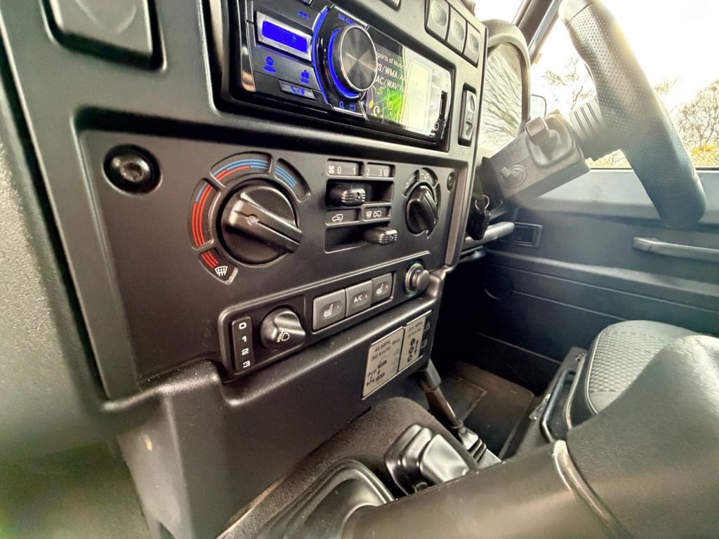 Used Land Rover Defender 110 2012 for sale - 76279982: Photo 12