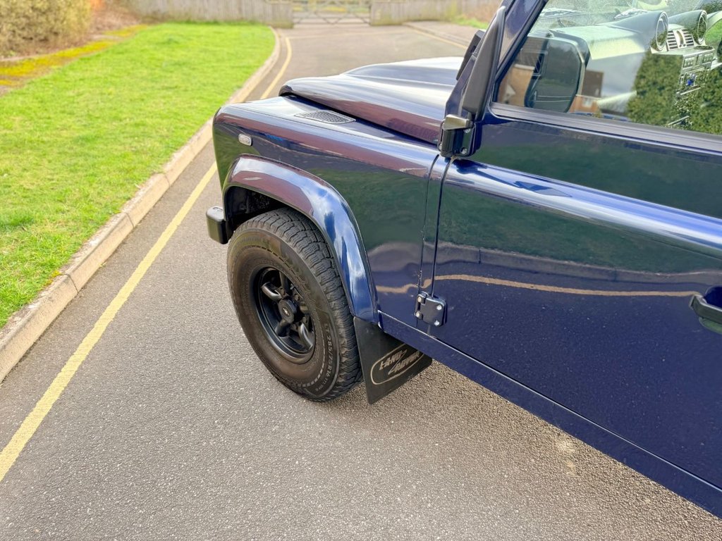 Used Land Rover Defender 110 2012 for sale - 76279982: Photo 23