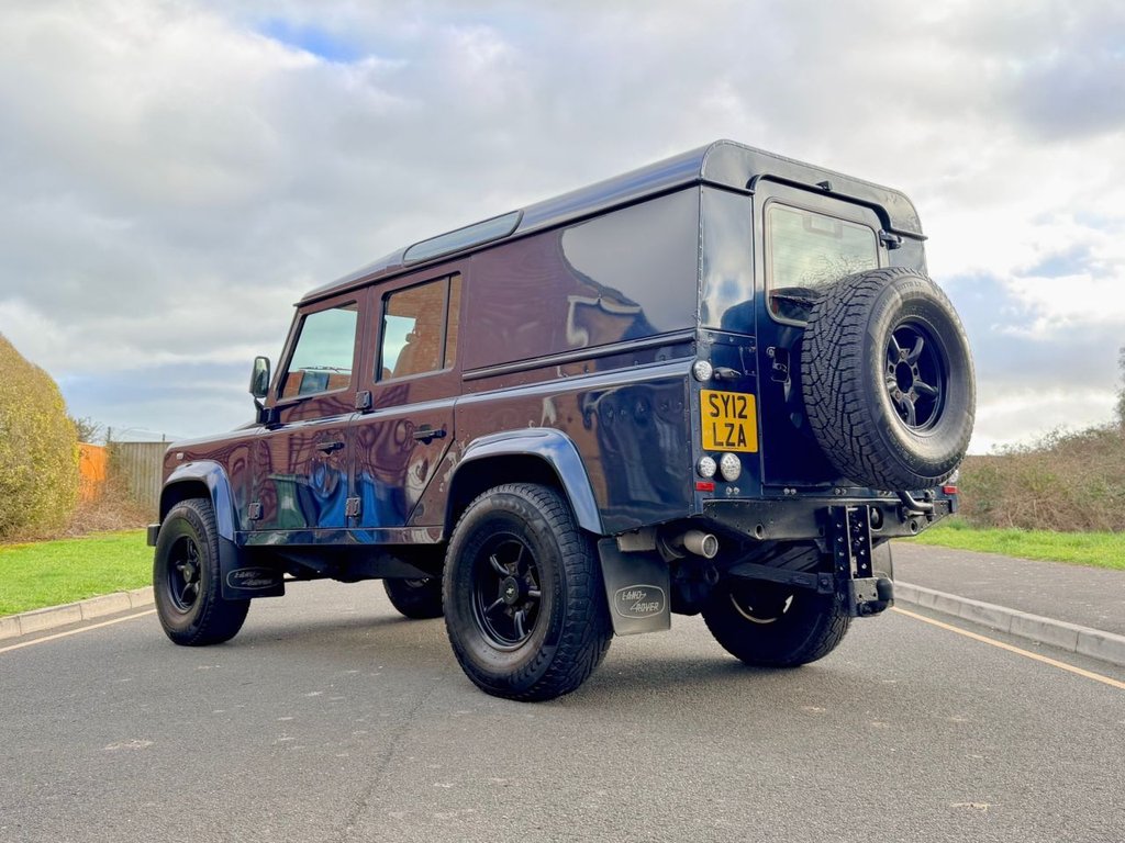 Used Land Rover Defender 110 2012 for sale - 76279982: Photo 5
