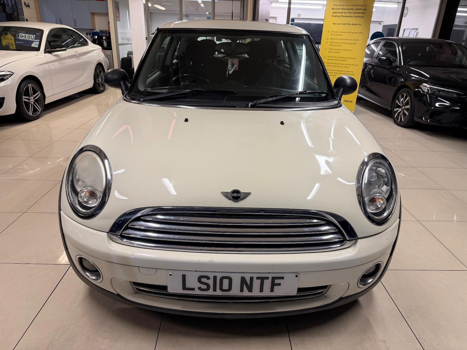 Used MINI Hatch 2010 for sale - 76667059: Photo 3