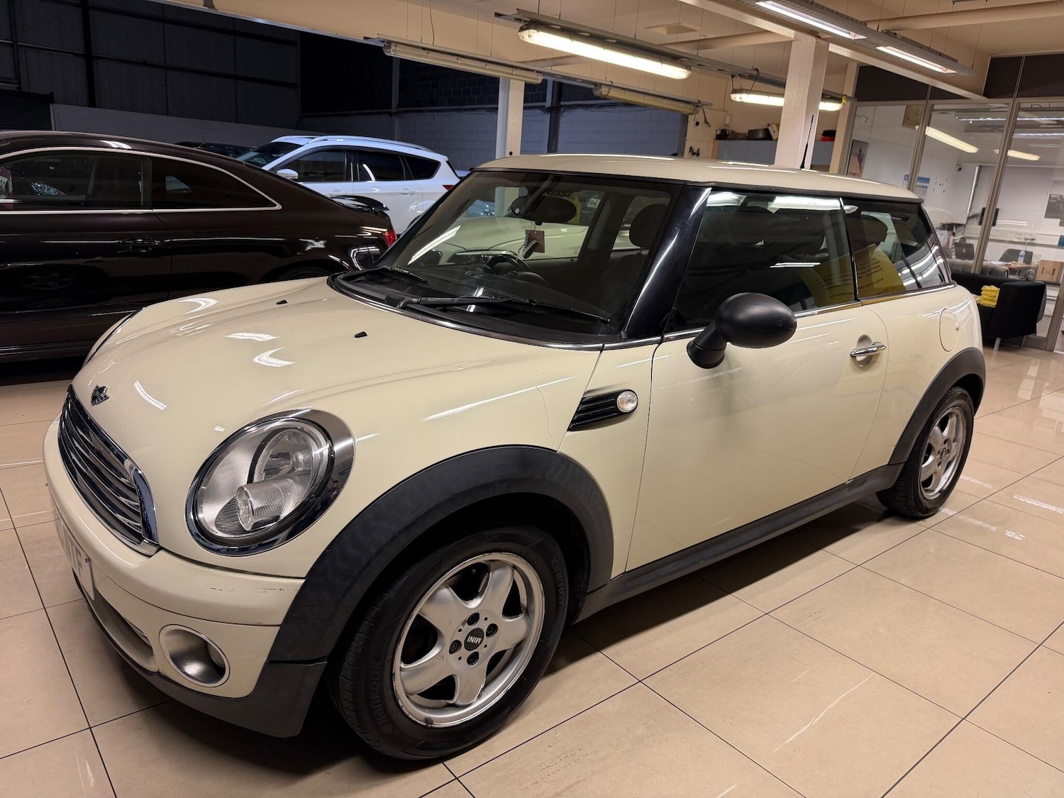 Used MINI Hatch 2010 for sale - 76667059: Photo 4