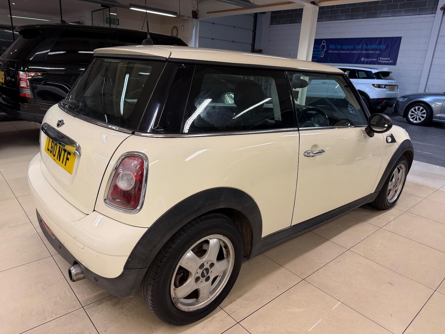 Used MINI Hatch 2010 for sale - 76667059: Photo 7