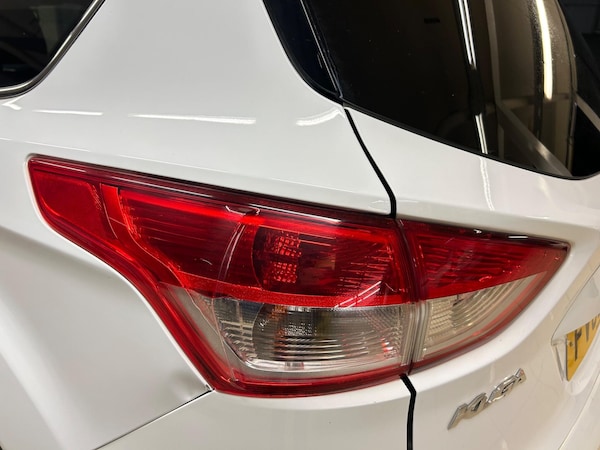 Used Ford Kuga 2015 for sale - 76238926: Photo 11