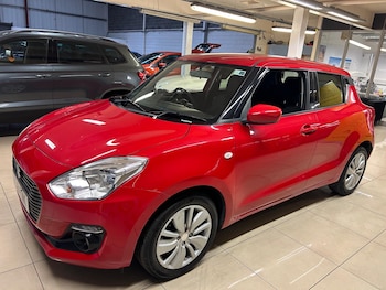 Used Suzuki Swift 2018 for sale - 75601026: Photo