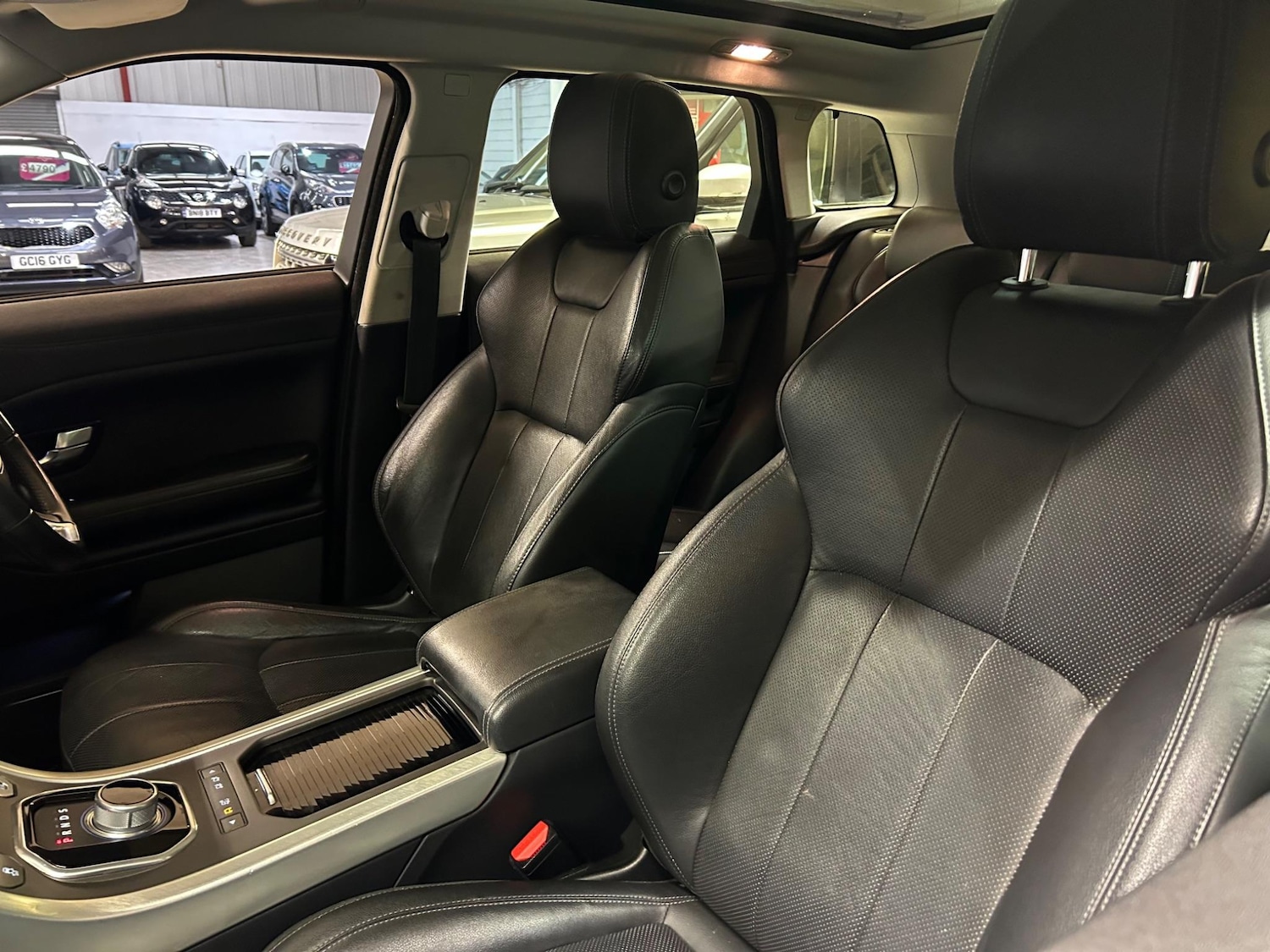 Used Land Rover Range Rover Evoque 2016 for sale - 76688907: Photo 32