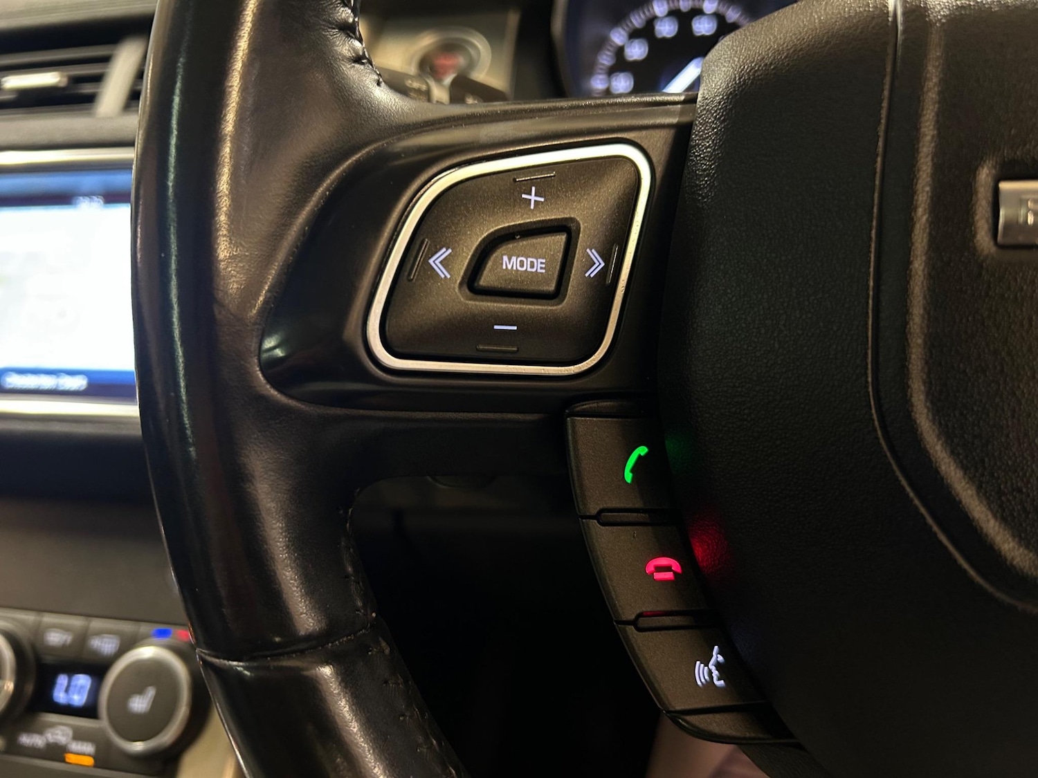 Used Land Rover Range Rover Evoque 2016 for sale - 76688907: Photo 42