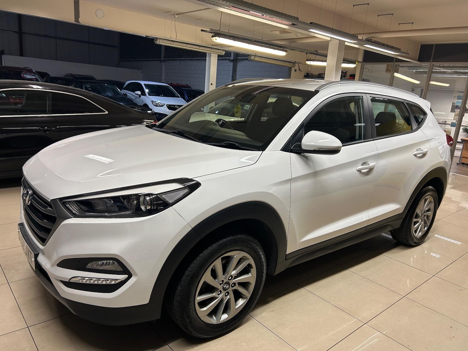 Used Hyundai TUCSON 2017 for sale - 76701924: Photo 3