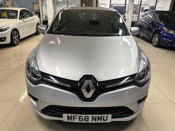 Used Renault Clio 2018 for sale - 75696504: Photo