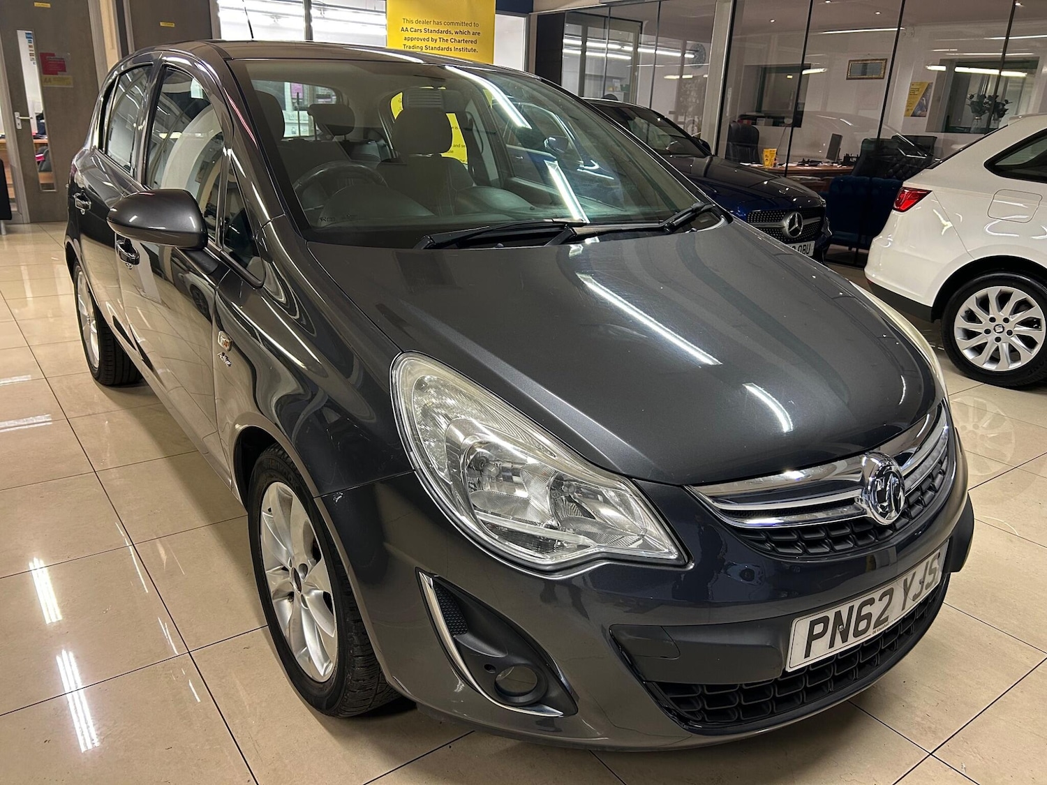 Used Vauxhall Corsa 2012 for sale - 76270023: Photo 1