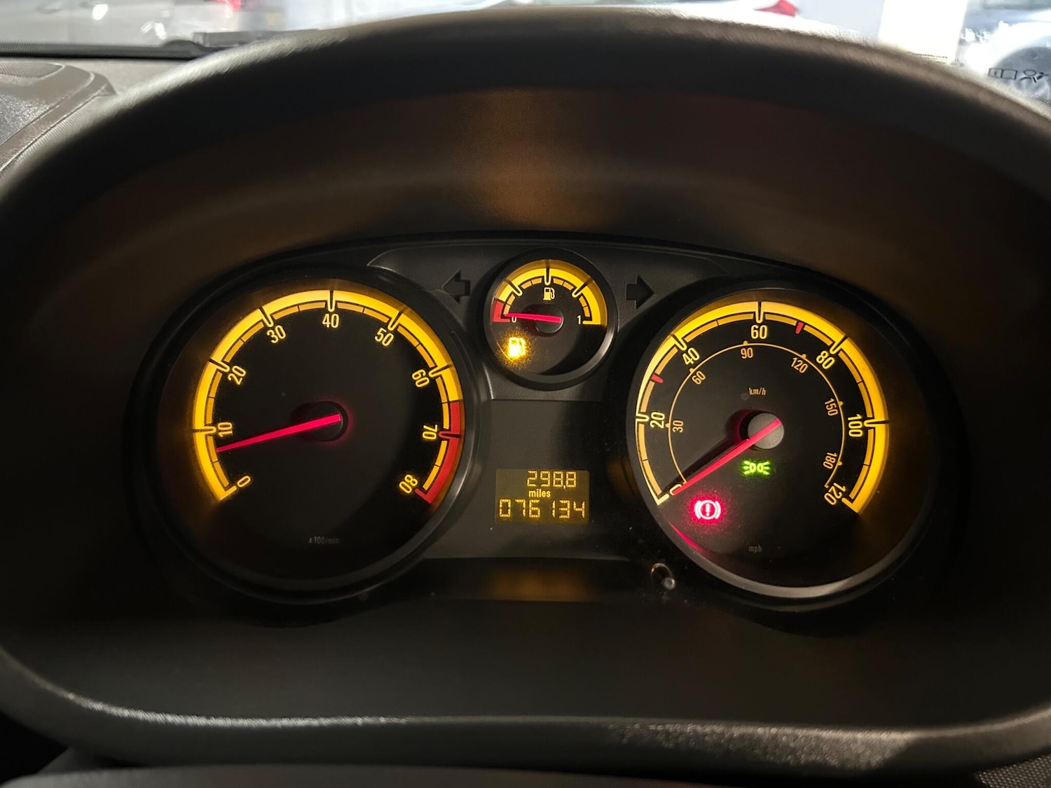 Used Vauxhall Corsa 2012 for sale - 76270023: Photo 32