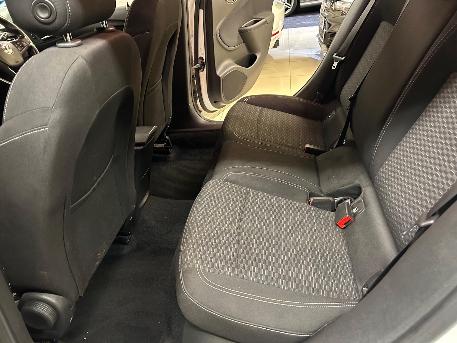 Used Vauxhall Astra 2017 for sale - 76500003: Photo 23