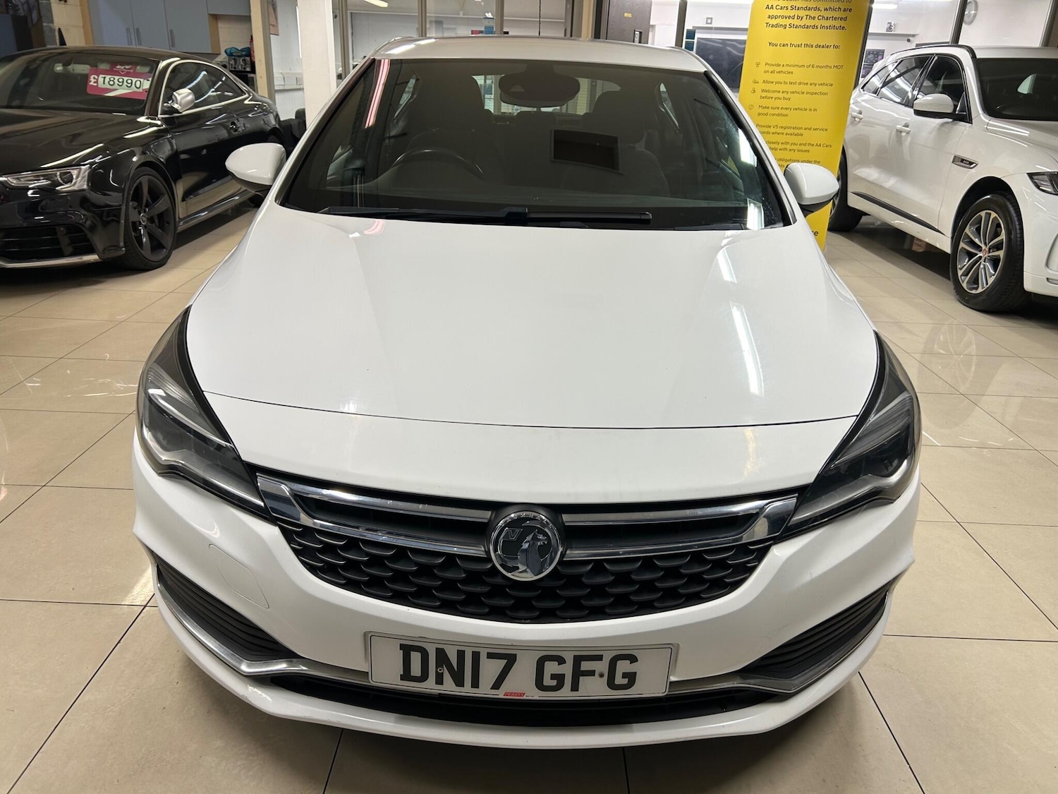 Used Vauxhall Astra 2017 for sale - 76500003: Photo 3
