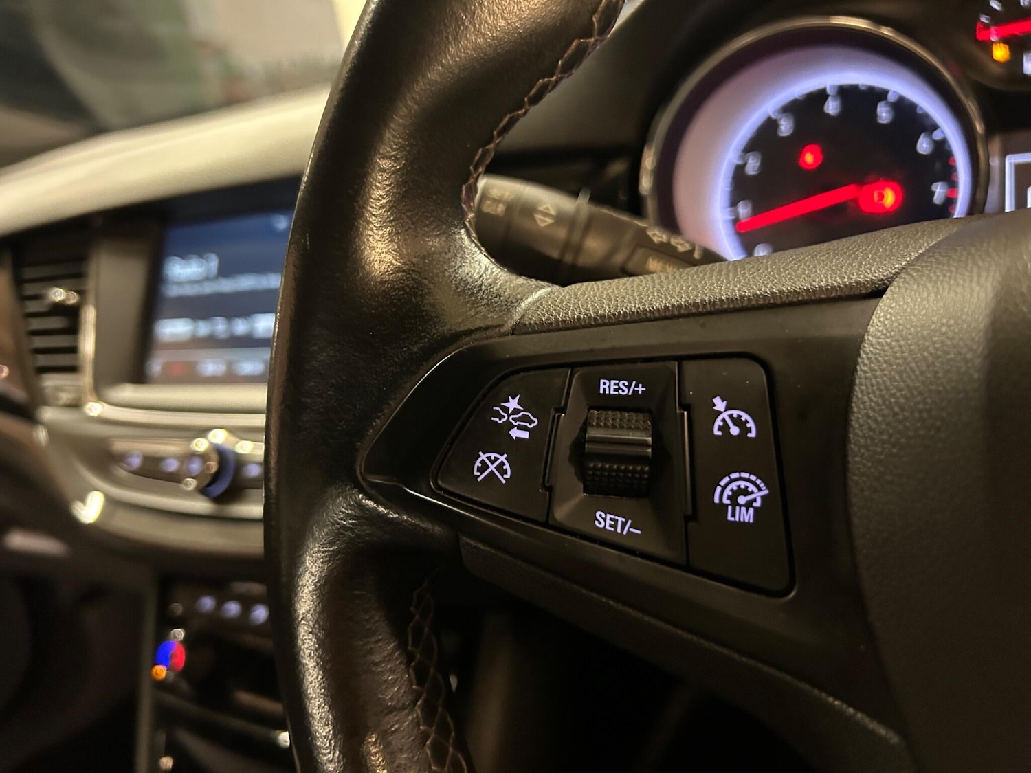 Used Vauxhall Astra 2017 for sale - 76500003: Photo 30