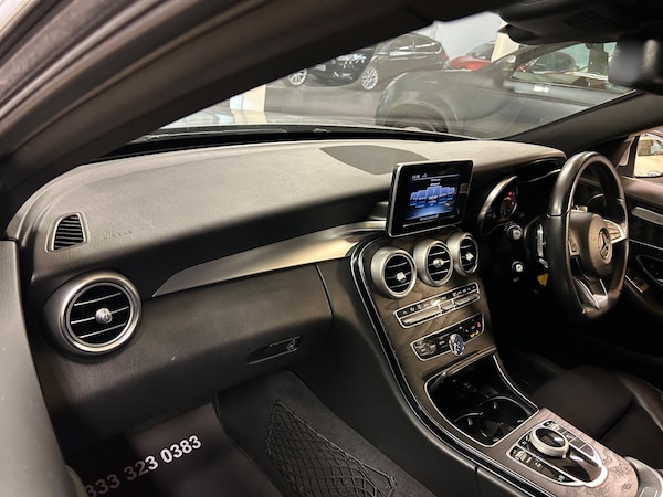 Used Mercedes-Benz C-Class 2018 for sale - 75614208: Photo 32