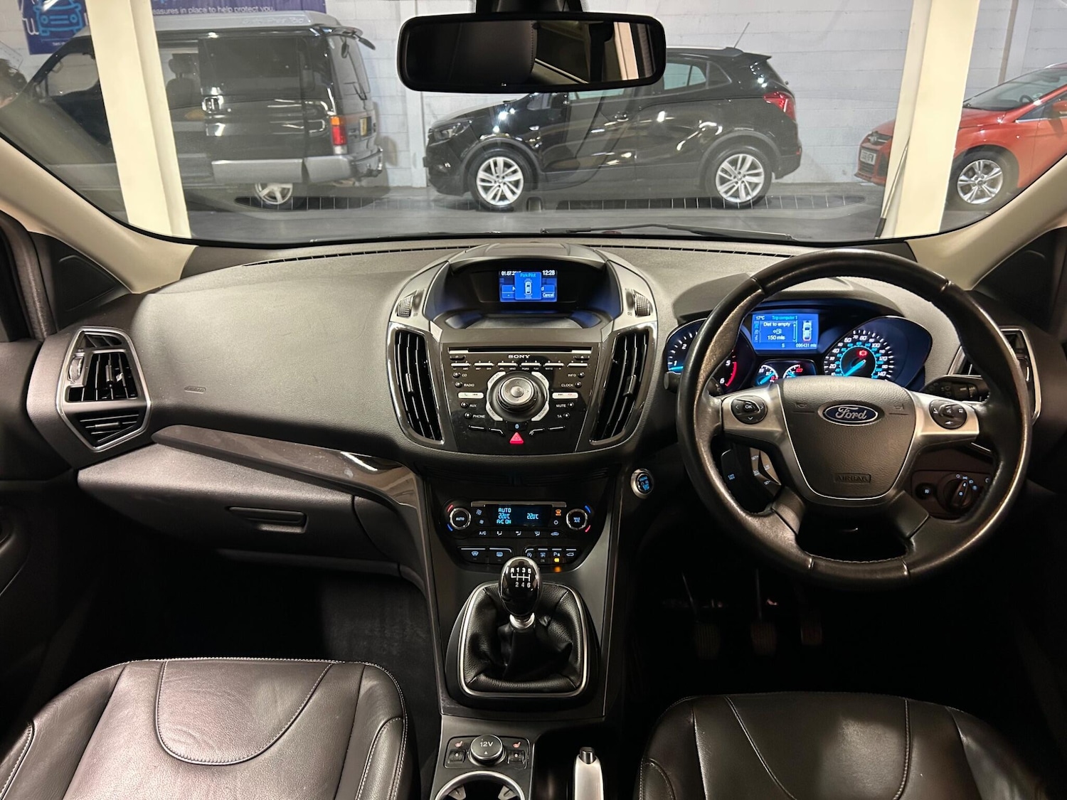 Used Ford Kuga 2015 for sale - 76188416: Photo 27