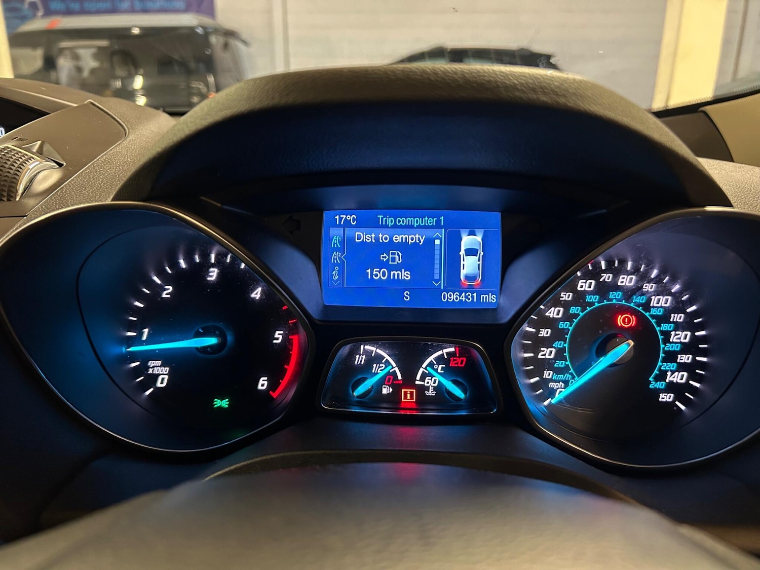 Used Ford Kuga 2015 for sale - 76188416: Photo 32