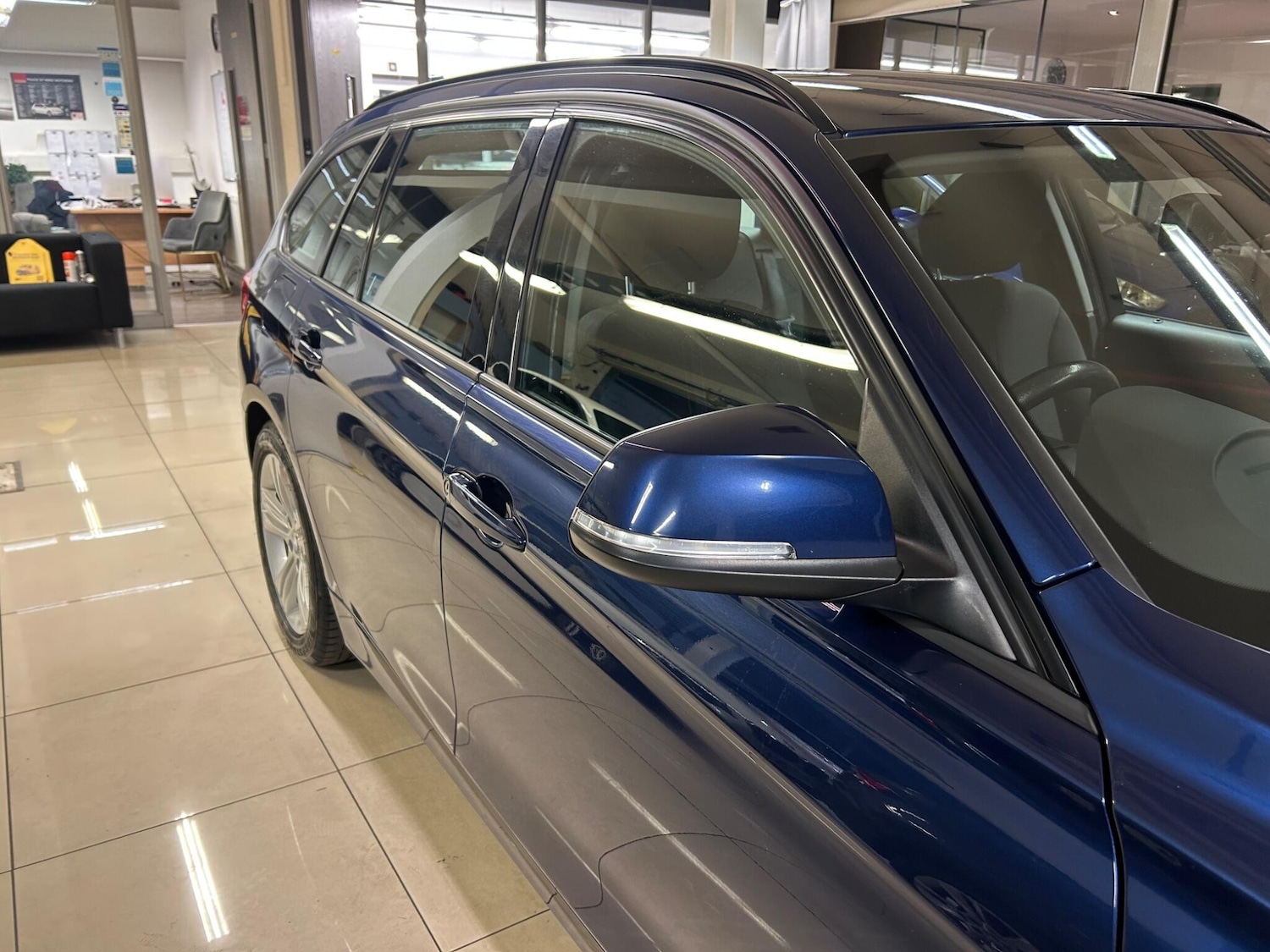 Used BMW 3 Series 2017 for sale - 76314459: Photo 10