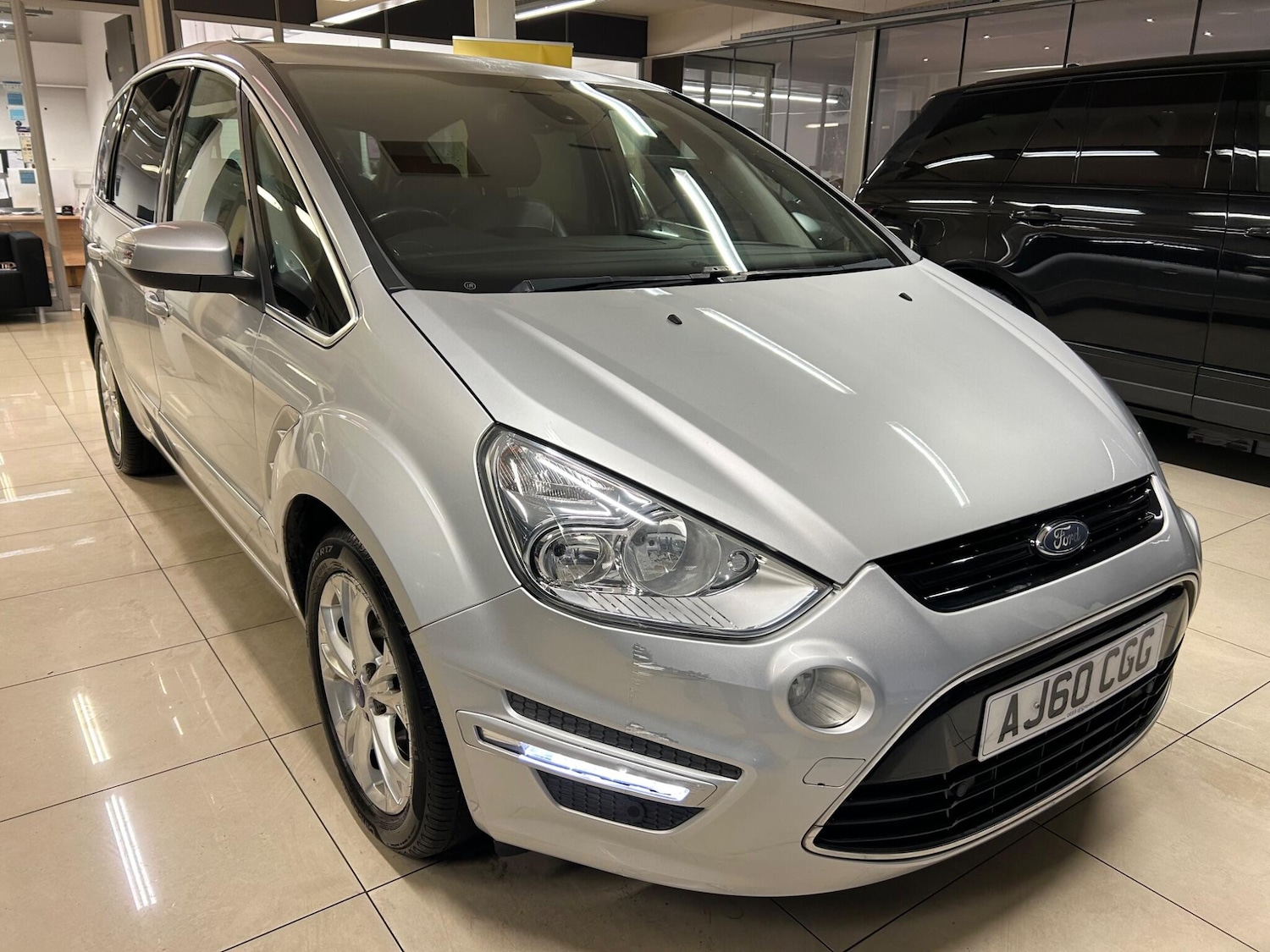 Used Ford S-Max 2010 for sale - 76597159: Photo 1