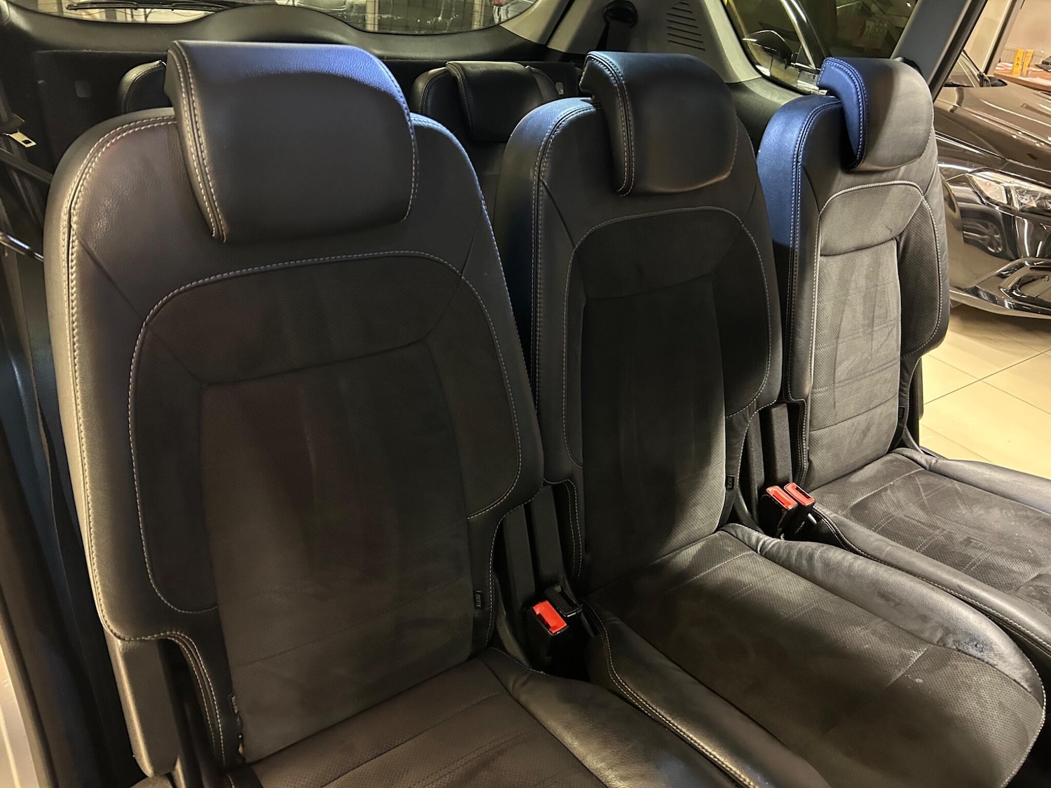 Used Ford S-Max 2010 for sale - 76597159: Photo 10