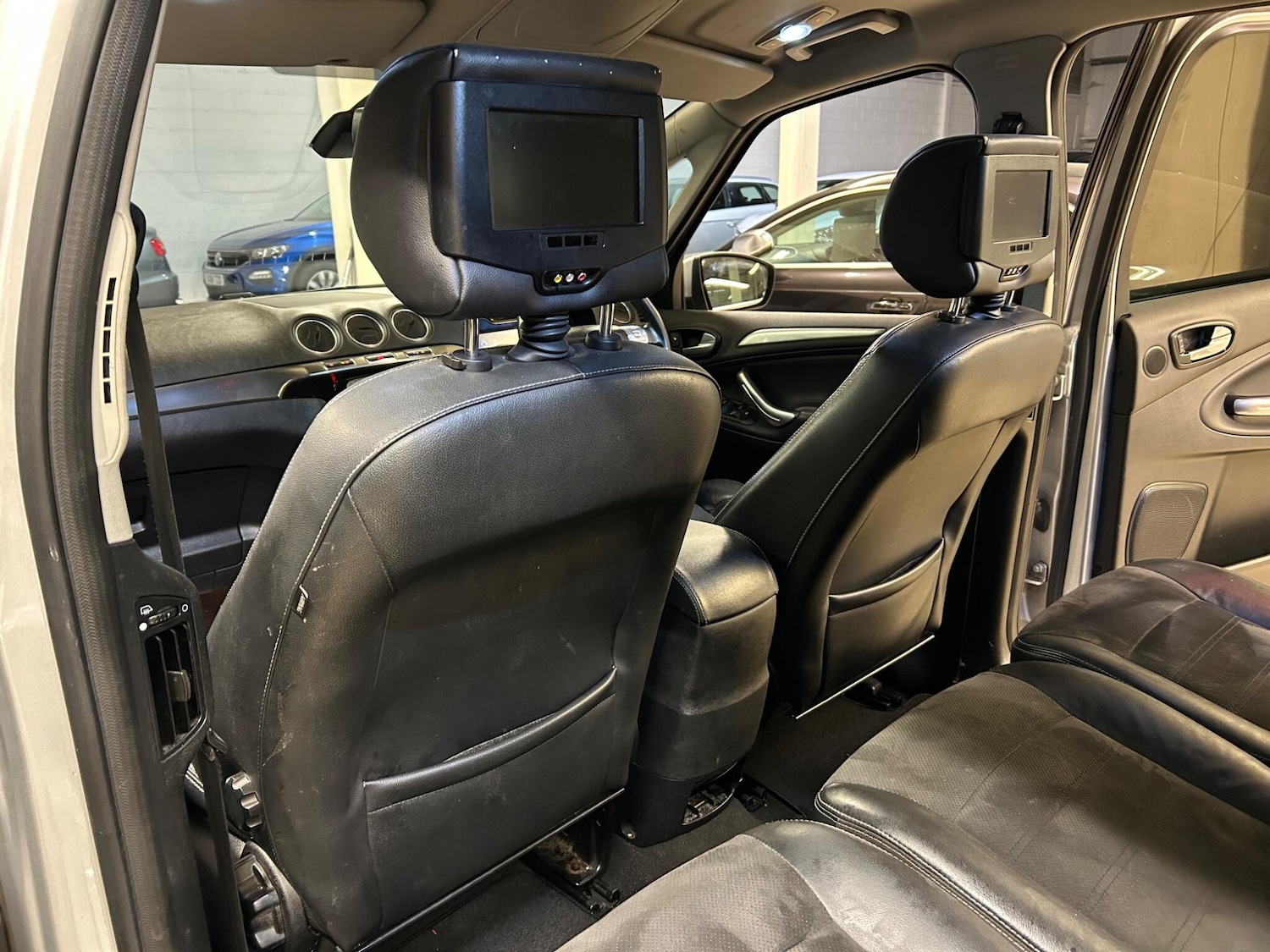 Used Ford S-Max 2010 for sale - 76597159: Photo 11