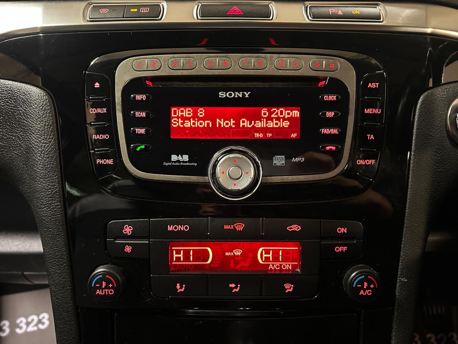 Used Ford S-Max 2010 for sale - 76597159: Photo 16