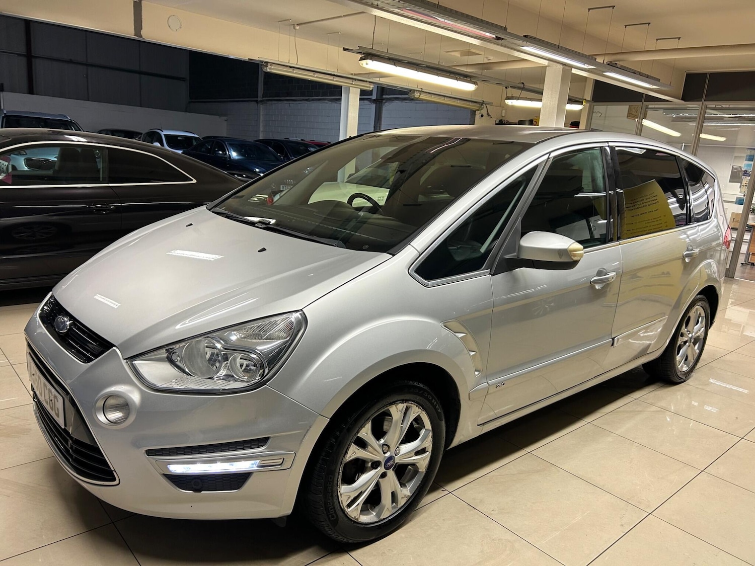 Used Ford S-Max 2010 for sale - 76597159: Photo 4