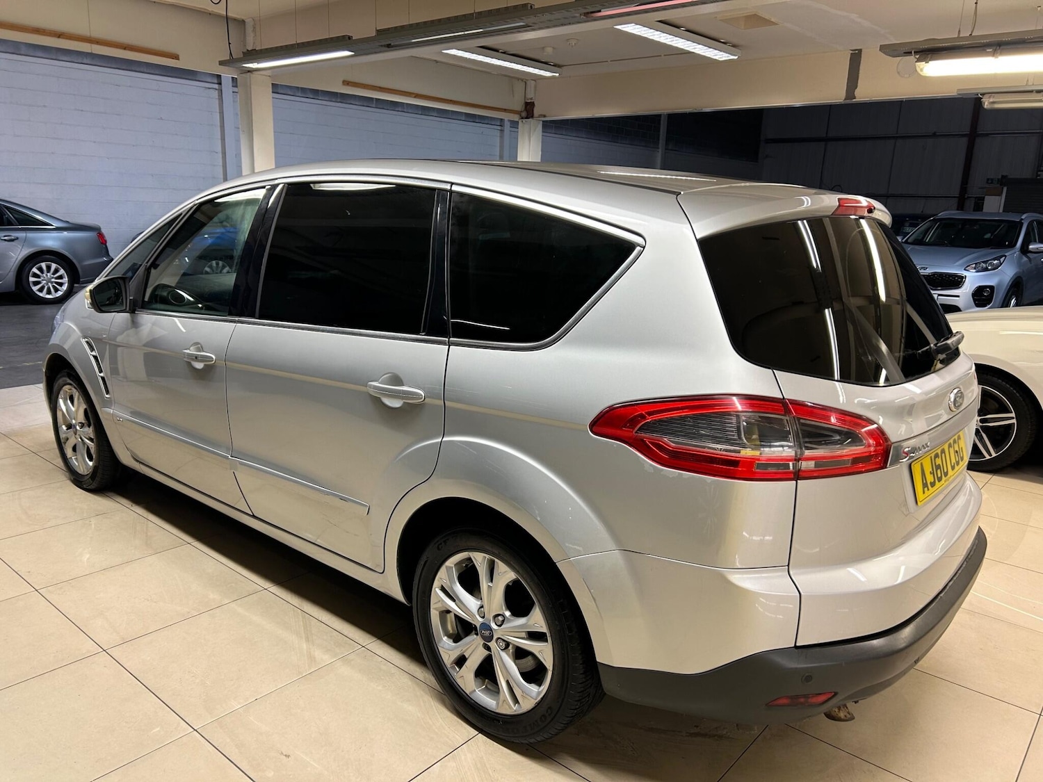 Used Ford S-Max 2010 for sale - 76597159: Photo 5