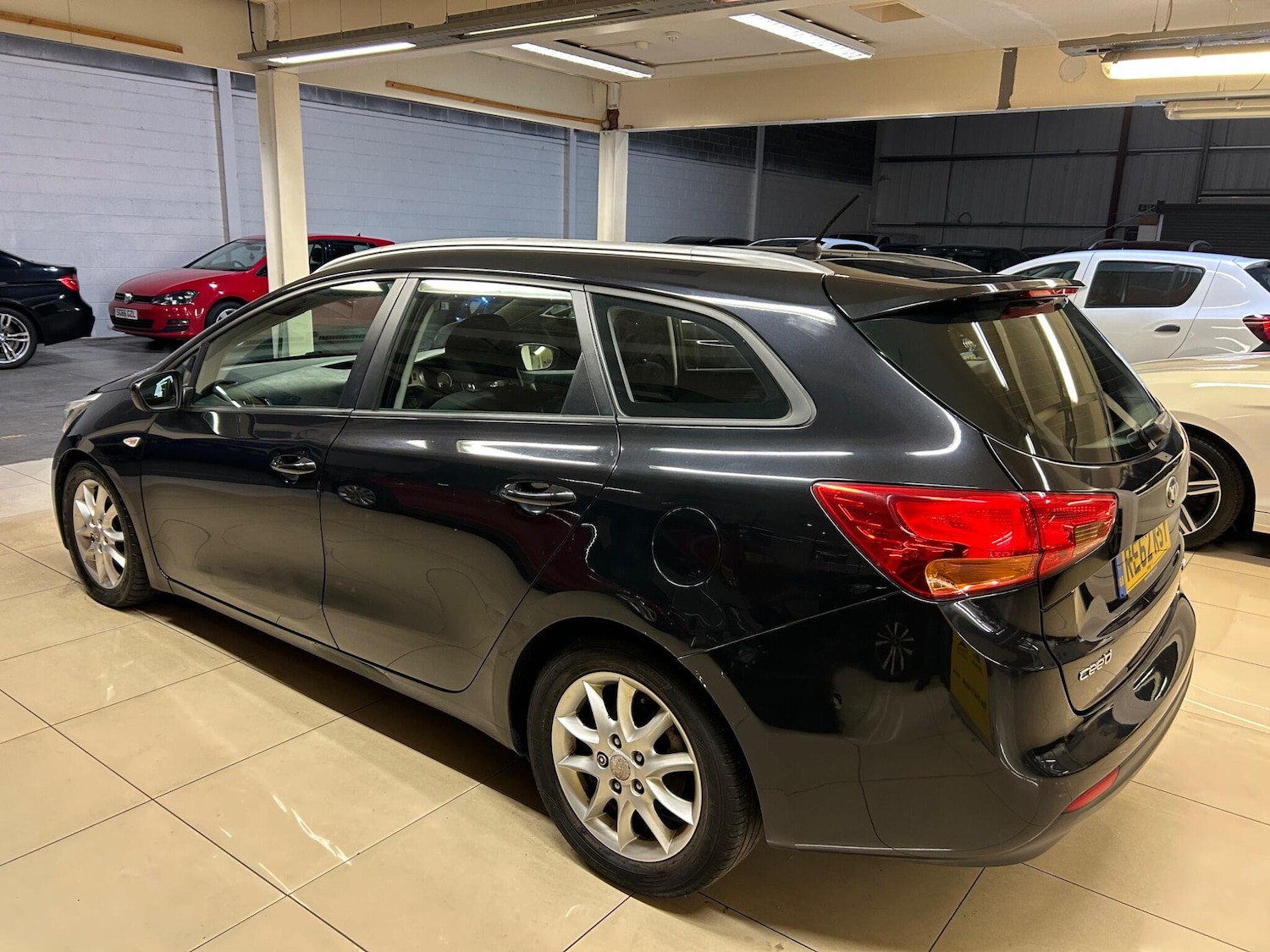 Used Kia Ceed 2012 for sale - 76398244: Photo 4