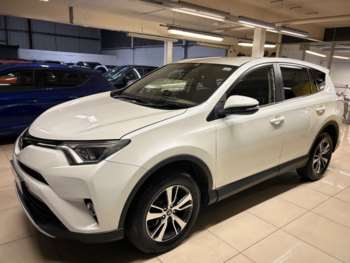 Used Toyota RAV4 2015 for sale - 75060127: Photo
