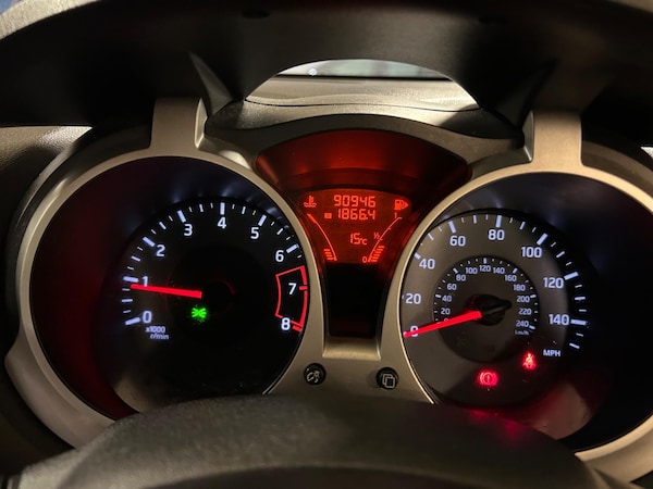 Used Nissan Juke 2010 for sale - 76318054: Photo 31