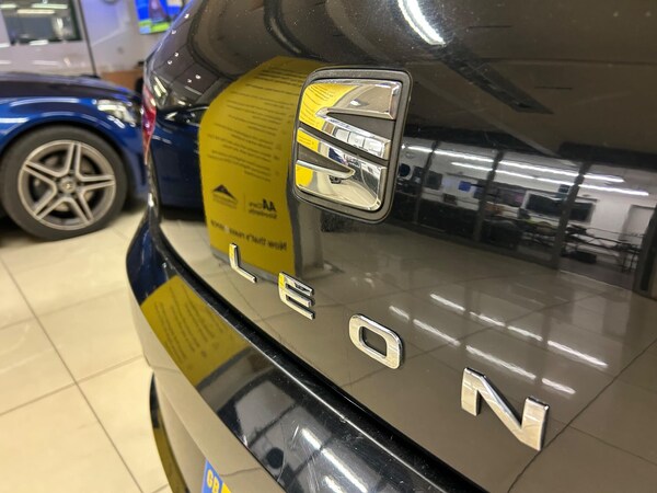 Used SEAT Leon 2017 for sale - 76317902: Photo 9